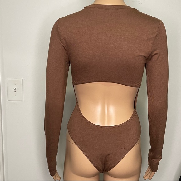 Open Back Brown Long Sleeve Bodysuit - Picture 4 of 4